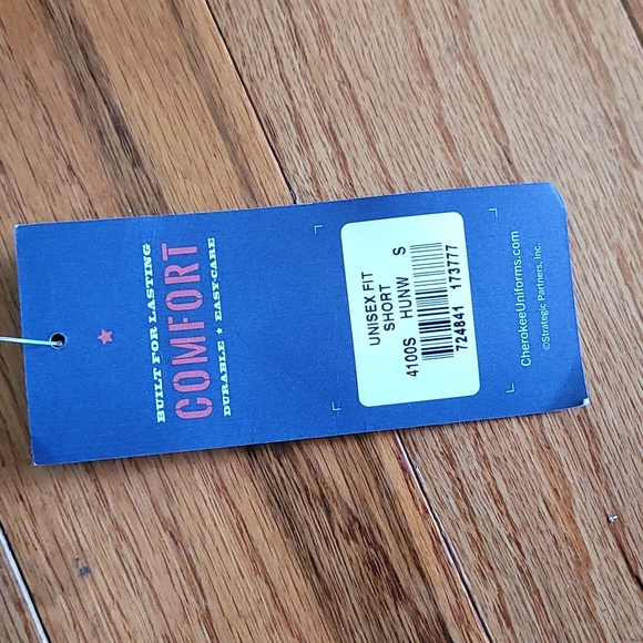 Scrub - Picture 10 of 10